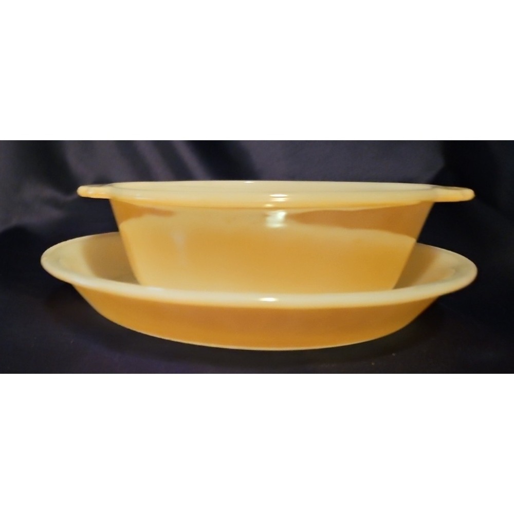 Orange Vintage Anchor Hocking‎ Fire-King  Casserole Bowl with plate